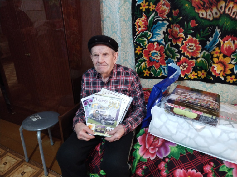 Свой 90-летний юбилей 04 апреля отметил житель села Веска Журавлев Василий Егорович.. Свой 90-летний юбилей 04 апреля отметил житель села Веска Журавлев Василий Егорович..
